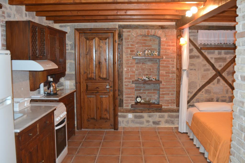 Lesvos Tower House Komninos Sígrion Quarto foto